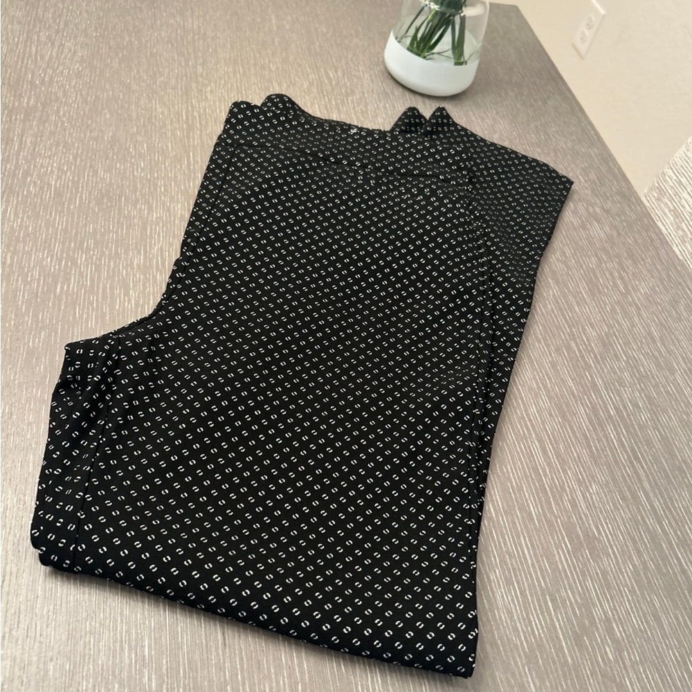 Chico’s black and white patterned two pockets in front trousers‎ size 2.5T/14T